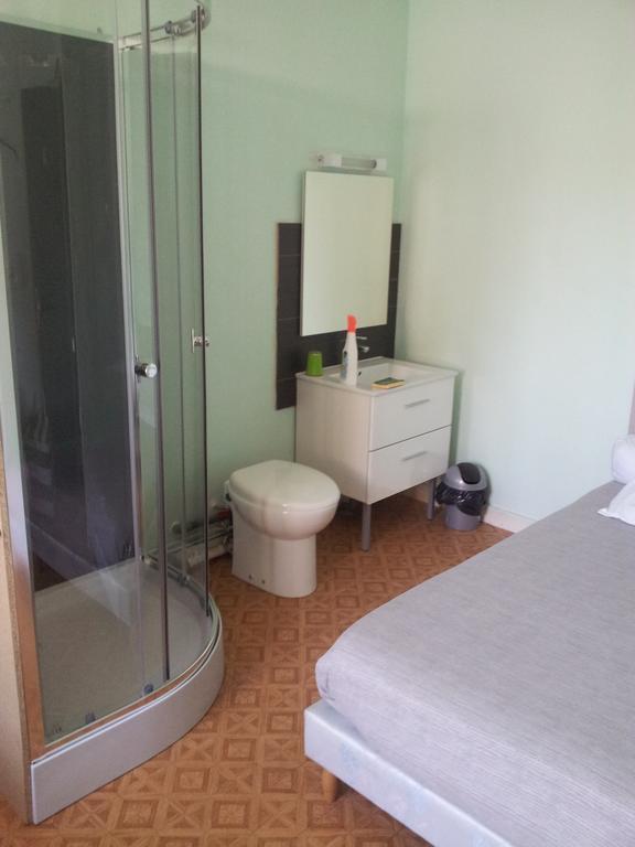 Auberge Bella Riva Creysse  Ruang foto
